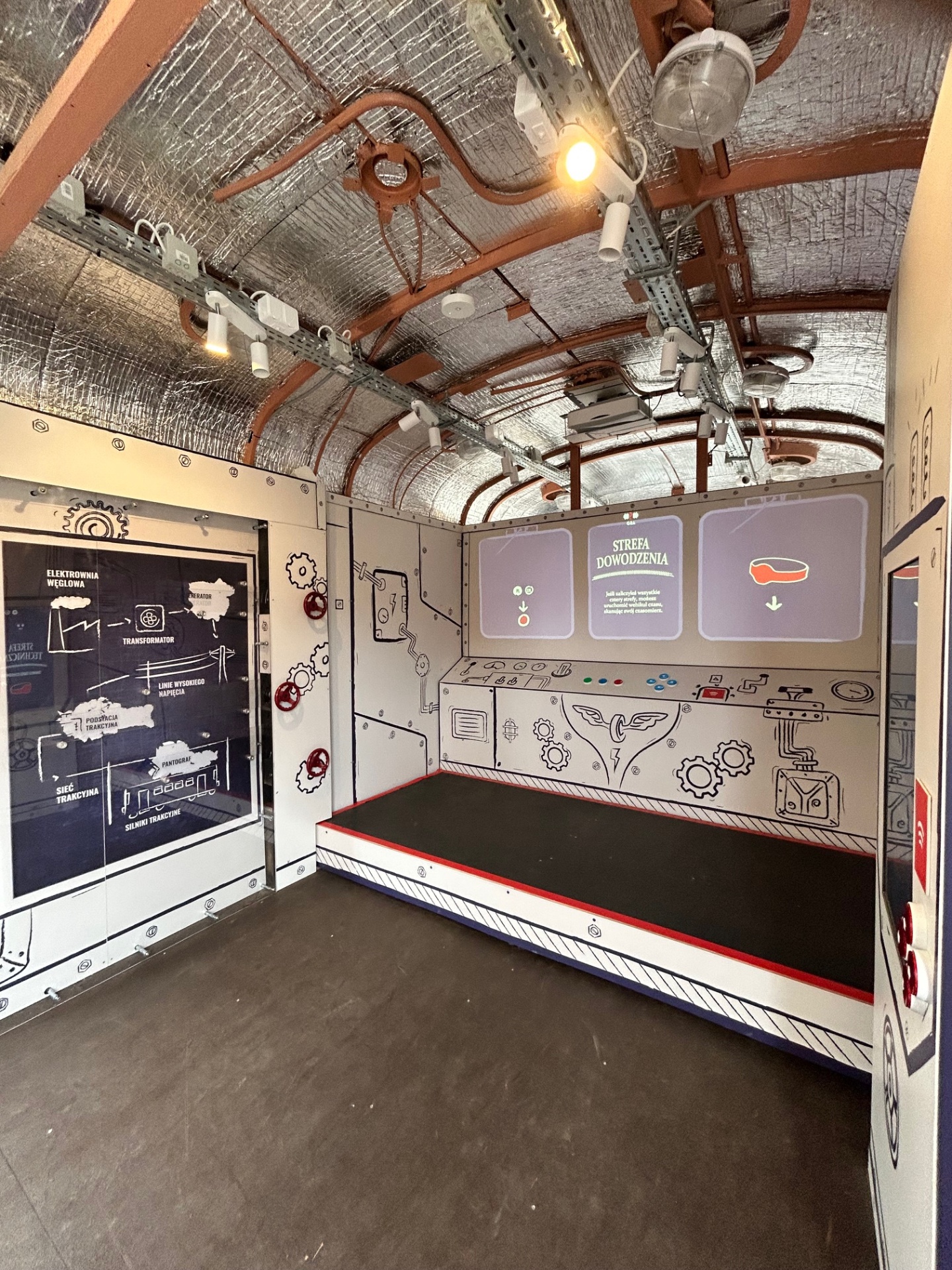 Wagon Zagadek — immersyjny escape room w zabytkowym wagonie — zdjęcie 8