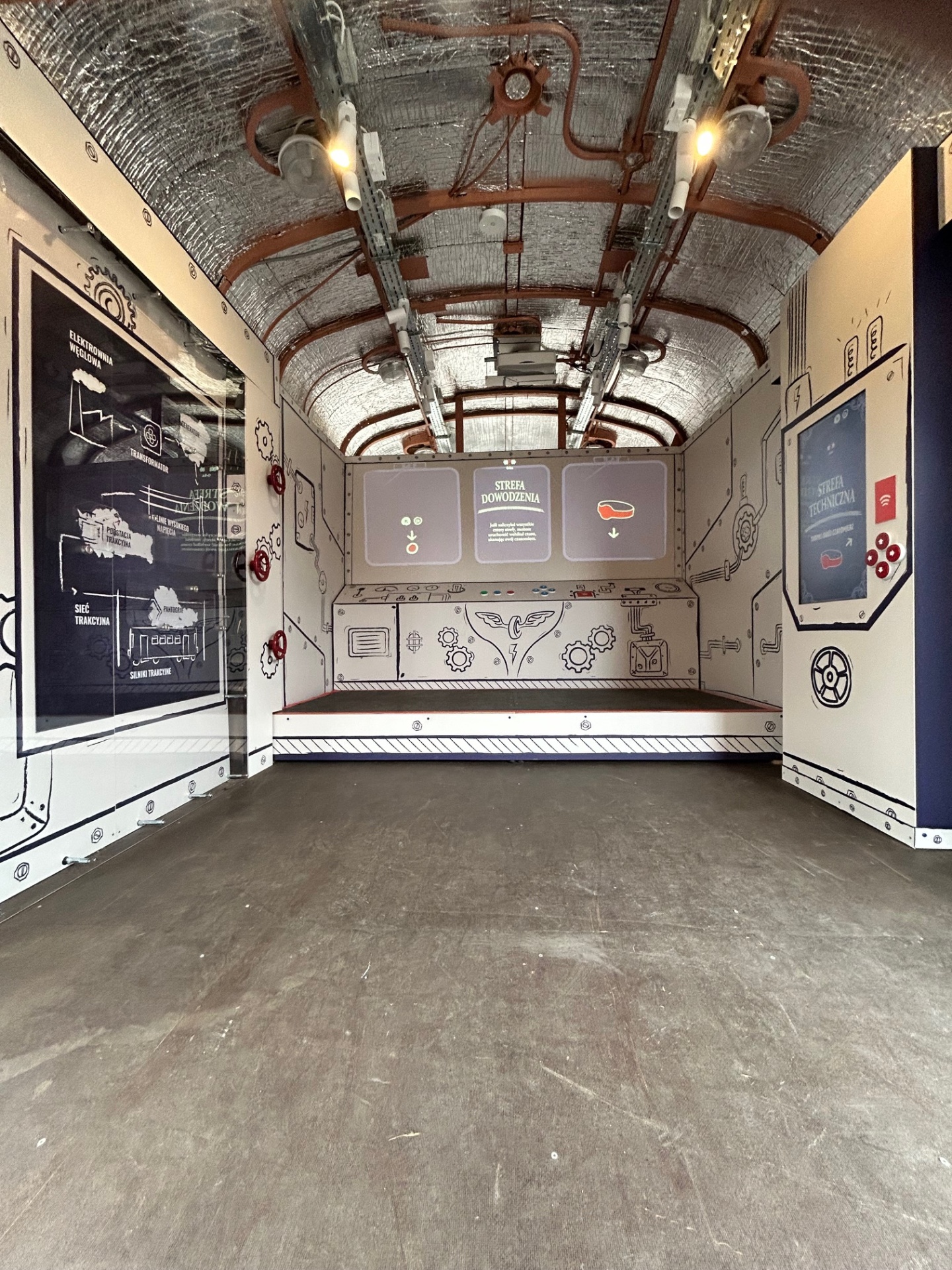 Wagon Zagadek — immersyjny escape room w zabytkowym wagonie — zdjęcie 10